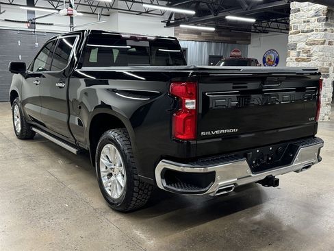 Used 2020 Chevrolet Silverado 1500 LTZ w/ LTZ Premium Package image 10