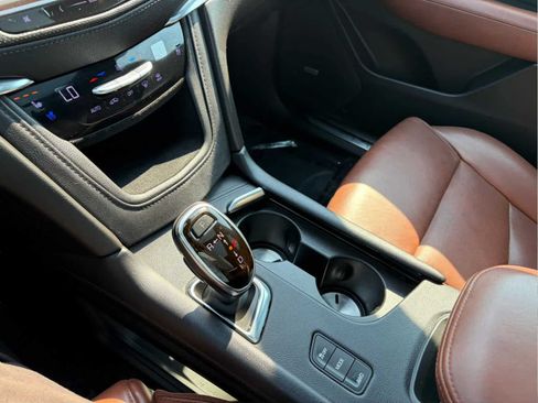 Used 2019 Cadillac XT5 Luxury AWD/4WD image 17