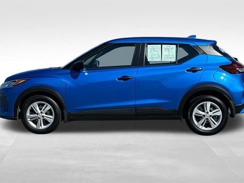 Certified 2025 Nissan Kicks Play S FWD image 7