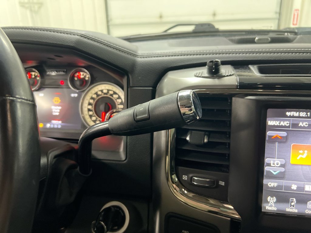Used 2018 RAM 2500 Laramie w/ Sport Appearance Group AWD/4WD image 18