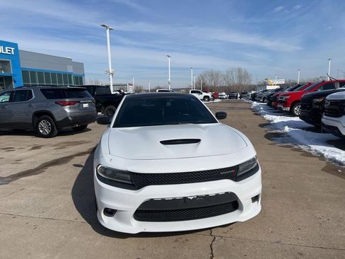 Used 2019 Dodge Charger R/T w/ Plus Group image 2