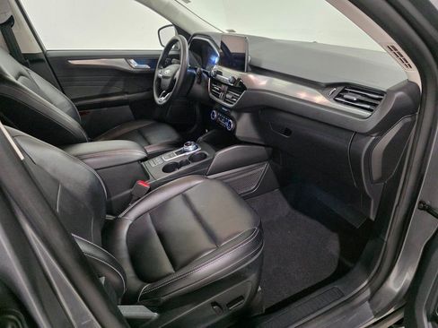Used 2022 Ford Escape Titanium AWD/4WD image 24