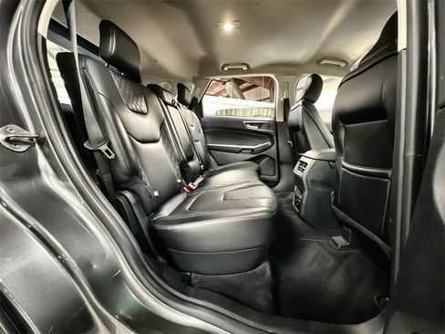 Used 2024 Ford Edge Titanium image 28