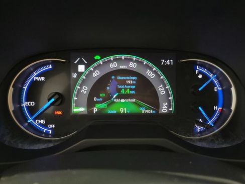 Used 2025 Toyota RAV4 LE AWD/4WD image 20