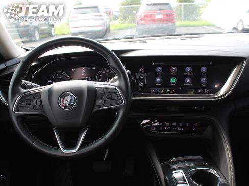 Used 2022 Buick Envision Essence w/ Safety Package FWD image 14