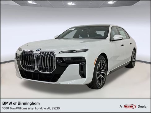 New 2026 BMW 740i w/ Premium Package image 1