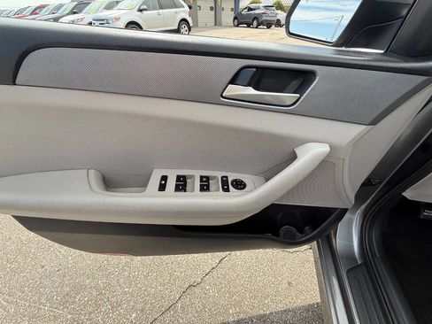 Used 2019 Hyundai Sonata SE FWD image 10