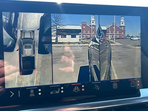 Used 2020 GMC Sierra 1500 SLT w/ SLT Premium Package image 47