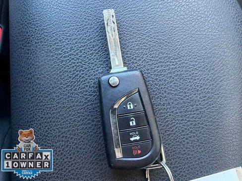 Used 2024 Toyota Camry SE image 27