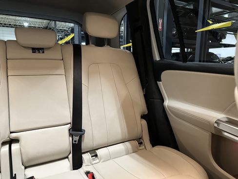 Certified 2022 Mercedes-Benz GLB 250 4MATIC image 29