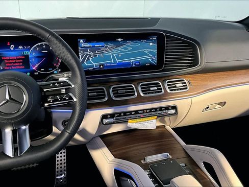 New 2026 Mercedes-Benz GLS 450 4MATIC image 8