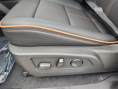 New 2026 GMC Canyon AT4 image 17