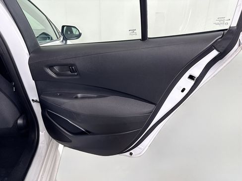 Used 2024 Toyota Corolla LE image 27