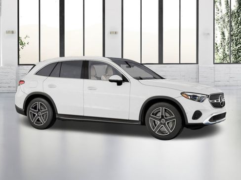 Used 2026 Mercedes-Benz GLC 300 4MATIC image 13