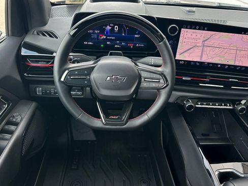 New 2024 Chevrolet Silverado EV RST AWD/4WD image 14