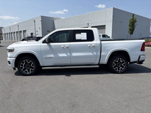 Used 2025 RAM 1500 Laramie w/ Sport Appearance Package AWD/4WD image 6