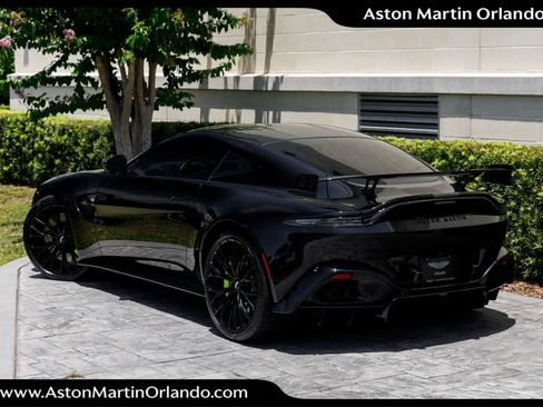 Used 2023 Aston Martin V8 Vantage Coupe RWD image 2