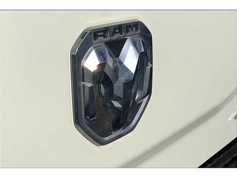 Used 2022 RAM 3500 Laramie image 31