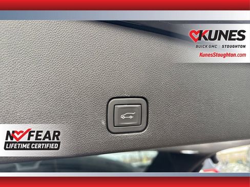 Used 2024 Cadillac XT6 Sport w/ Technology Package image 43