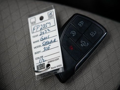 Used 2022 GMC Sierra 1500 SLE image 34