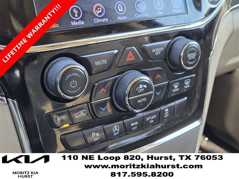Used 2019 Jeep Grand Cherokee Limited image 21