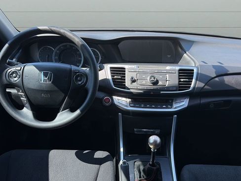 Used 2014 Honda Accord EX image 11
