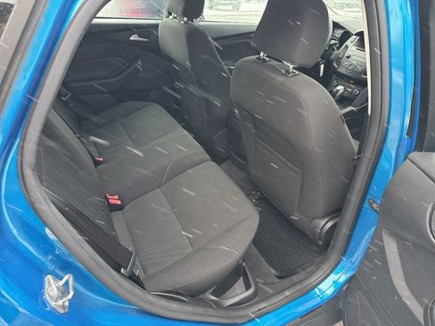 Used 2015 Ford Focus SE image 28