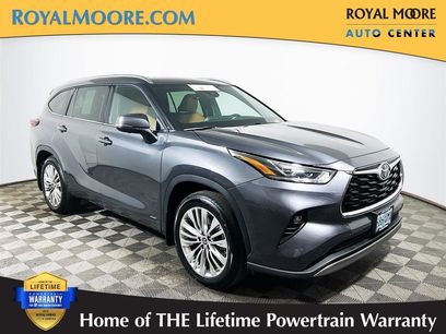 Certified 2025 Toyota Highlander Platinum