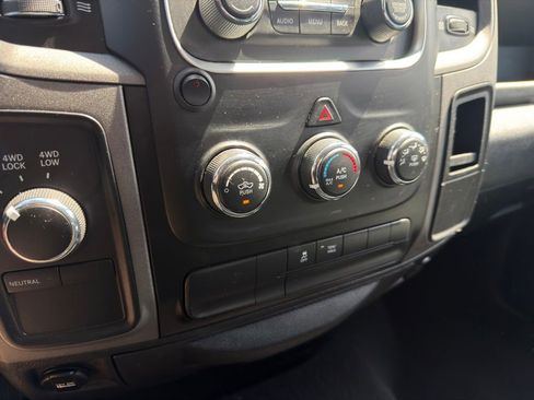 Used 2017 RAM 1500 ST w/ SXT Appearance Group AWD/4WD image 29