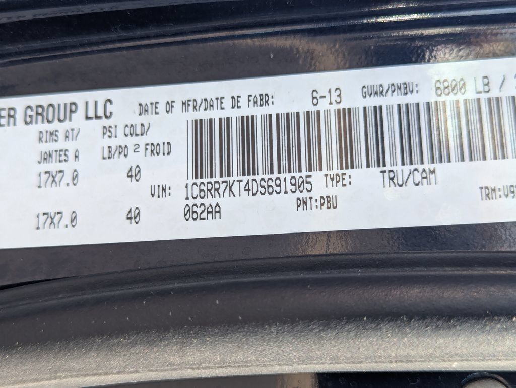 Used 2013 RAM 1500 ST w/ SXT Appearance Group AWD/4WD image 30