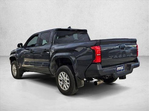 Used 2024 Toyota Tacoma SR image 7