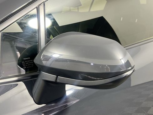 Used 2023 Toyota Corolla LE image 12