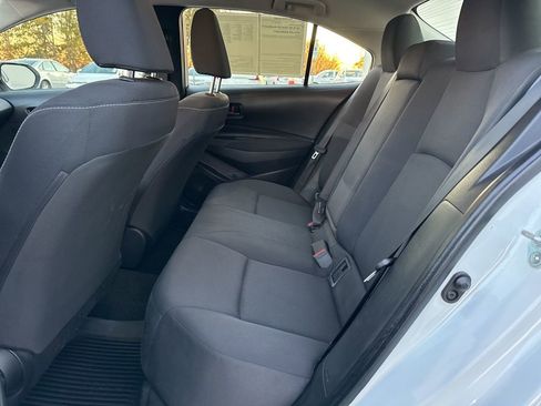 Used 2023 Toyota Corolla LE image 11