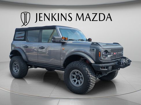 Used 2021 Ford Bronco Badlands AWD/4WD image 2