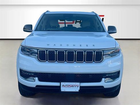 Used 2024 Jeep Wagoneer 4WD w/ Premium Group I image 2