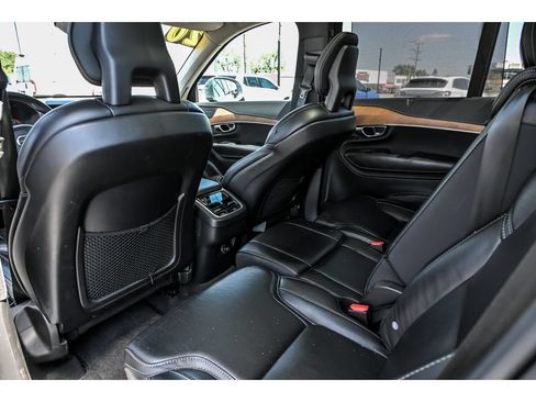 Used 2020 Volvo XC90 T6 Inscription w/ Protection Package Premier AWD/4WD image 17
