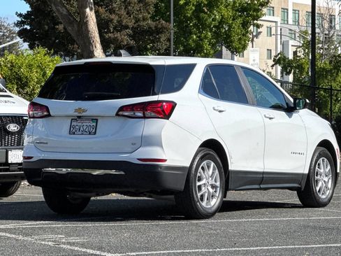 Used 2023 Chevrolet Equinox LT FWD image 4