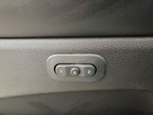 Used 2019 Jeep Grand Cherokee Limited AWD/4WD image 21