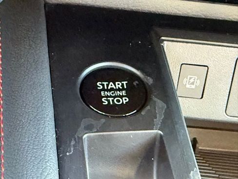 New 2026 Nissan Kicks SR w/ Cold Weather Package image 28