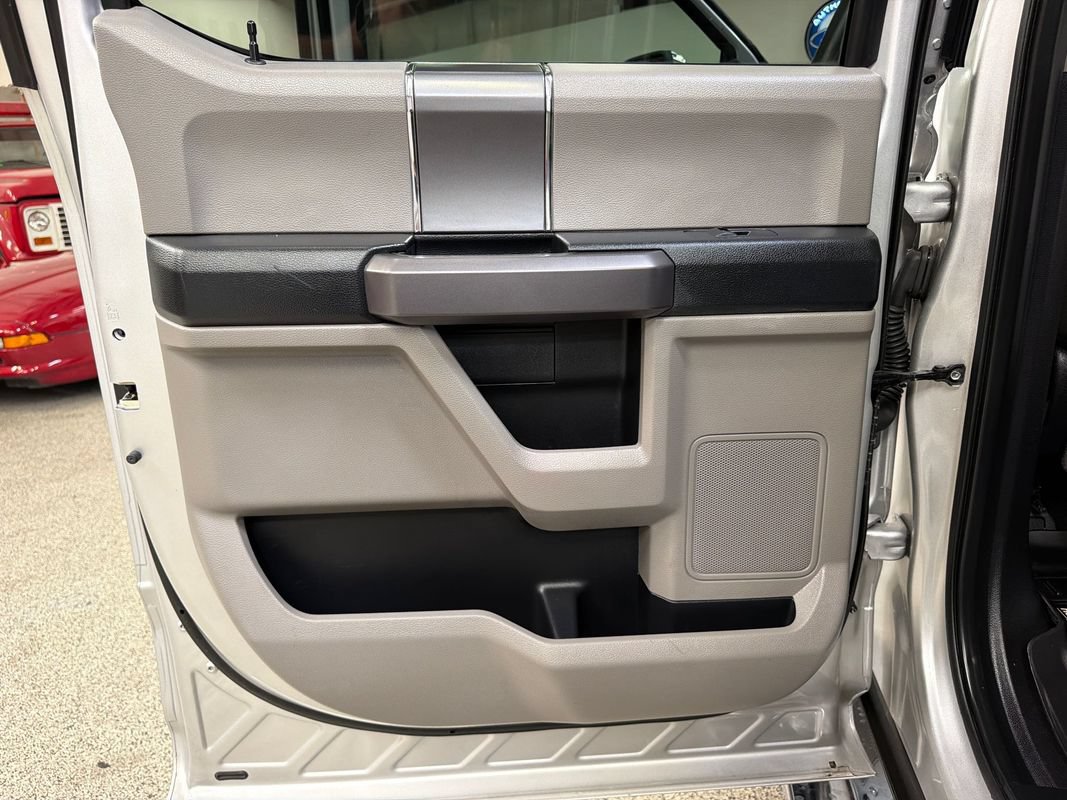 Used 2019 Ford F250 XLT w/ XLT Premium Package AWD/4WD image 35