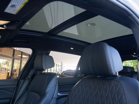 Used 2020 BMW X7 M50i w/ Dynamic Handling Package image 18