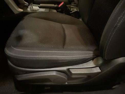 Used 2015 Subaru Forester 2.5i w/ Alloy Wheel Package image 12