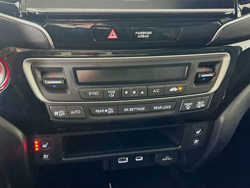 New 2026 Honda Ridgeline Black Edition image 13