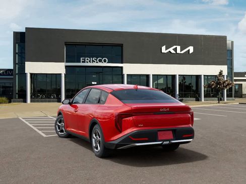 New 2026 Kia K4 FWD image 4