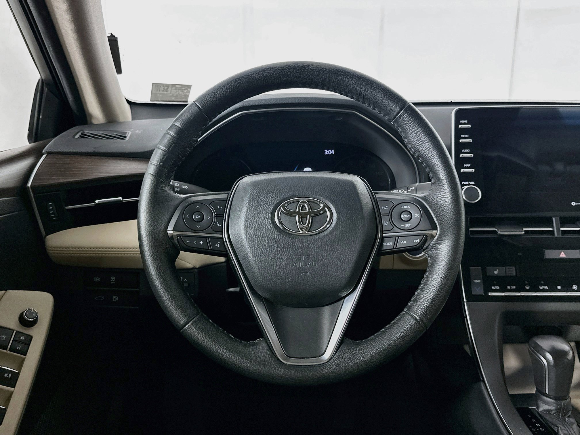 Used 2021 Toyota Avalon XLE FWD image 17