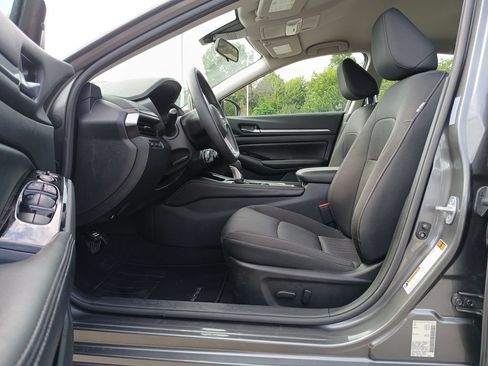 Used 2023 Nissan Altima 2.5 SV FWD image 19
