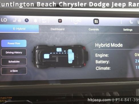 Used 2024 Jeep Wrangler Unlimited Sahara image 26