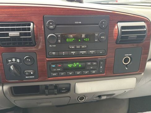 Used 2007 Ford F350 Lariat image 22