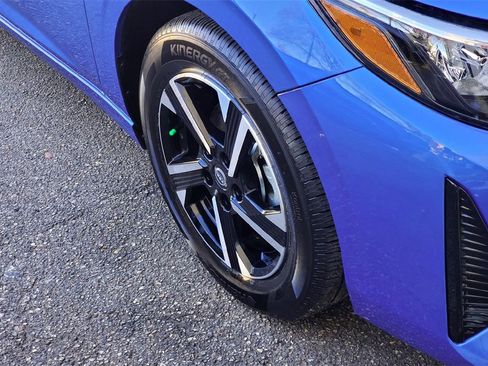 Used 2025 Nissan Sentra SV image 4