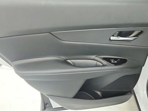 New 2025 Nissan Murano SV image 32